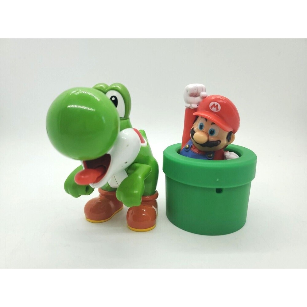 Warp Tube Mario  & Yoshi Action Figure McDonald's  Super Brothers -2022 2017